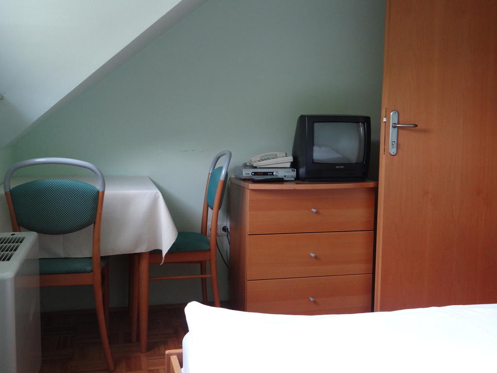 Rooms Hochkraut Целе Номер фото
